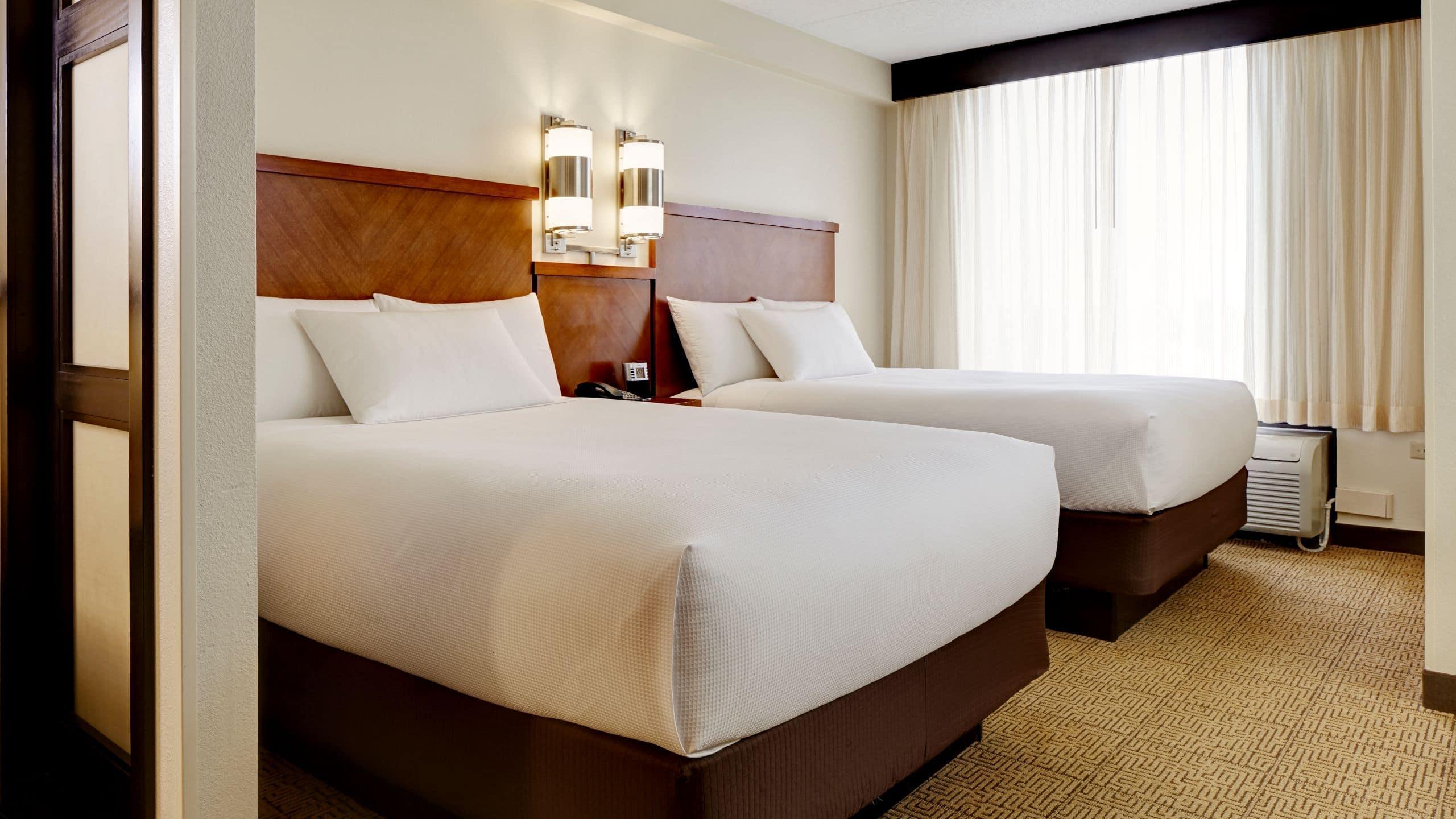 Comfort Suites Milwaukee West Zewnętrze zdjęcie